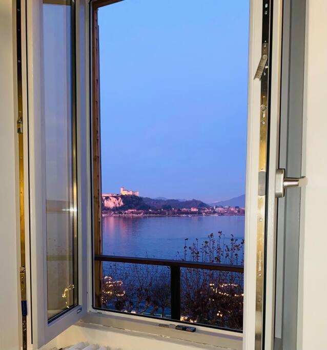 Babalu Con Vista Lago อาโรนา ภายนอก รูปภาพ