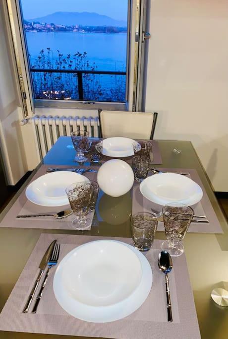 Babalu Con Vista Lago อาโรนา ภายนอก รูปภาพ