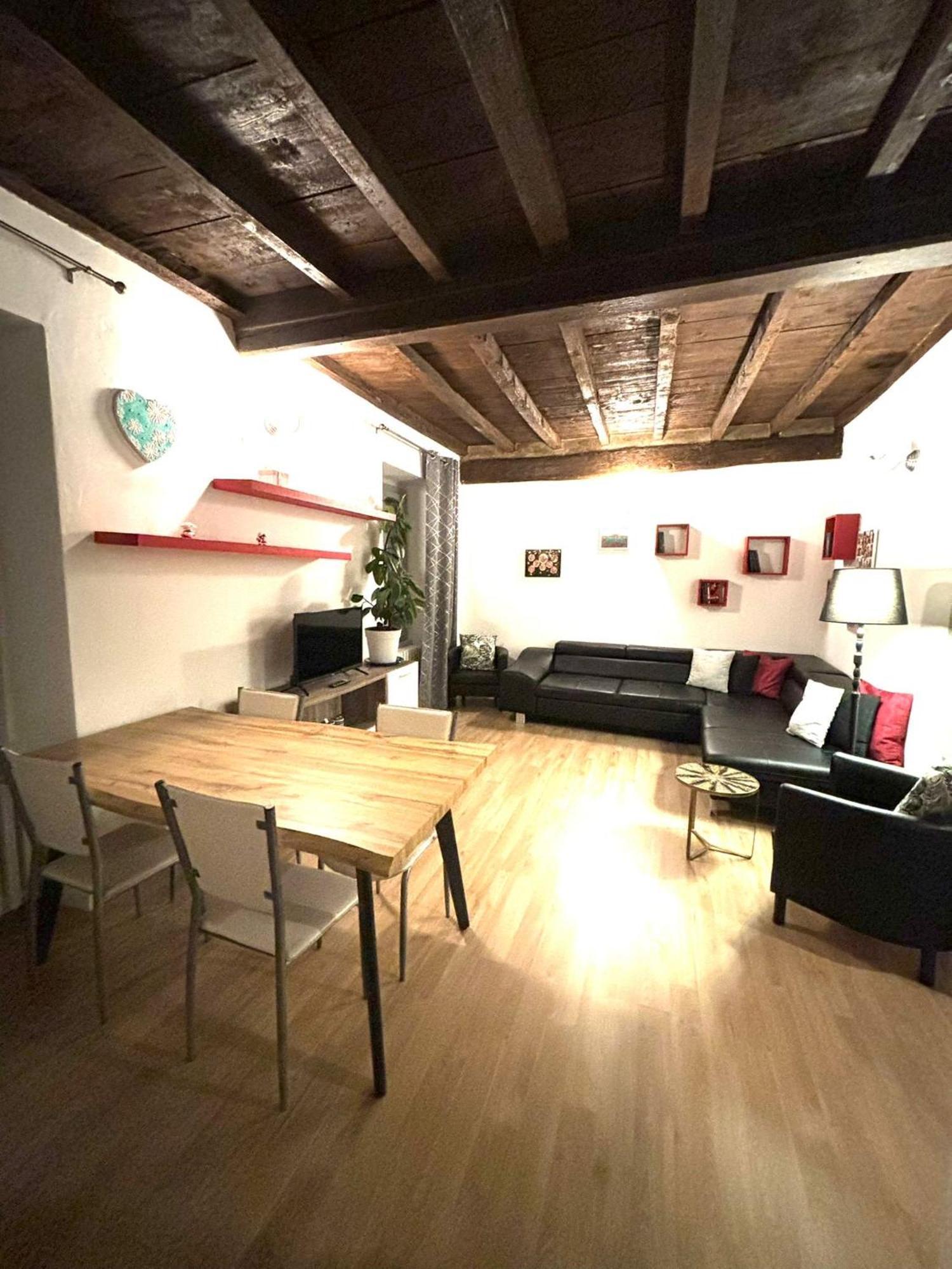 Babalu Con Vista Lago อาโรนา ภายนอก รูปภาพ